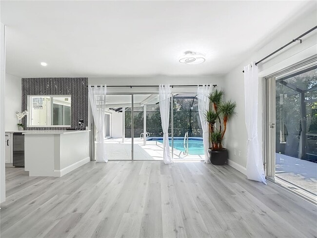 Building Photo - 620 N Barfield Dr