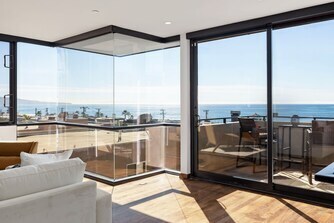 Building Photo - 1310 Manhattan Ave