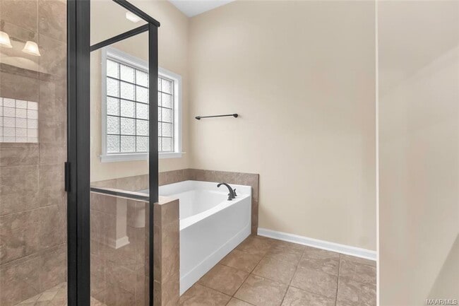Building Photo - 9312 Autumnbrooke Way
