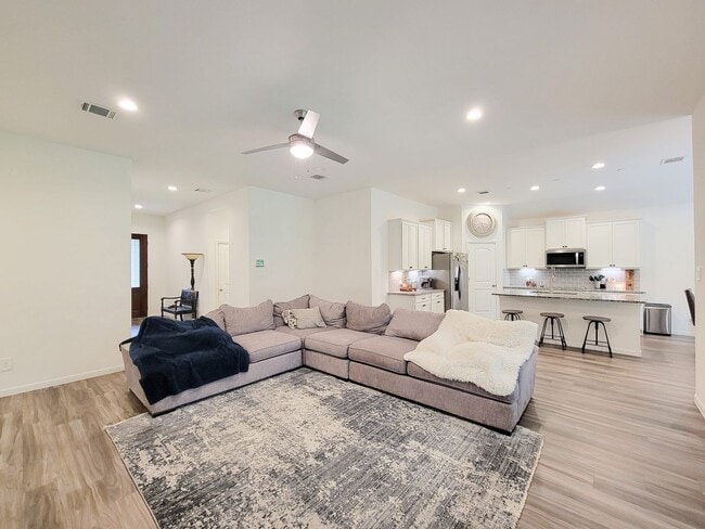 Building Photo - BEAUTIFUL 4 BEDROOM 2 BATH HOME WITH ALL THE UPGRADES ON 1 ACRE LOT IN NEW WAVERLY, TEXAS