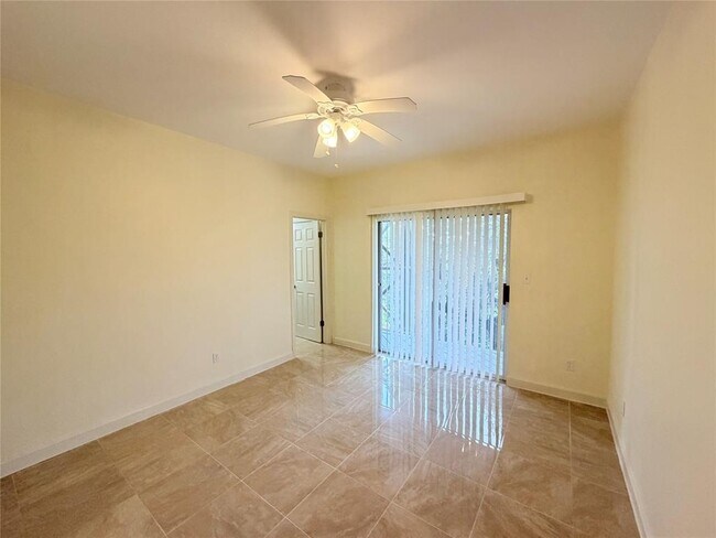 Building Photo - 4009 Eck Ln
