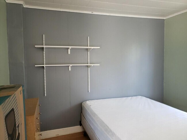 Bedroom 1 - 19 Walnut St