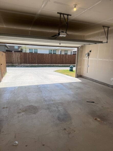 Building Photo - 2841 Bursera Ln