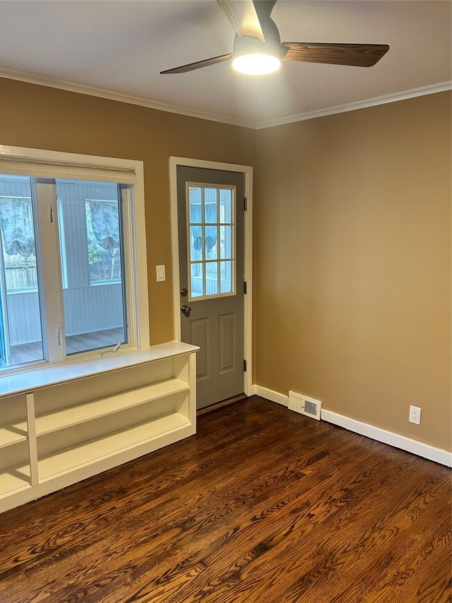 Building Photo - 74 Matthews St