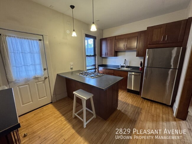 Building Photo - 2829 Pleasant Ave