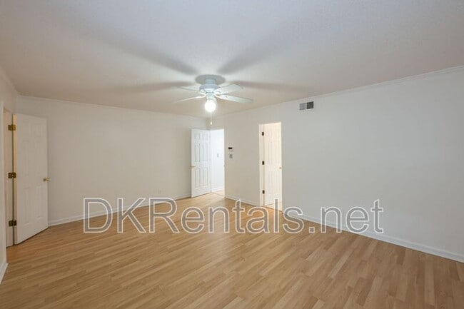 Building Photo - 9070 Cobbler Ct