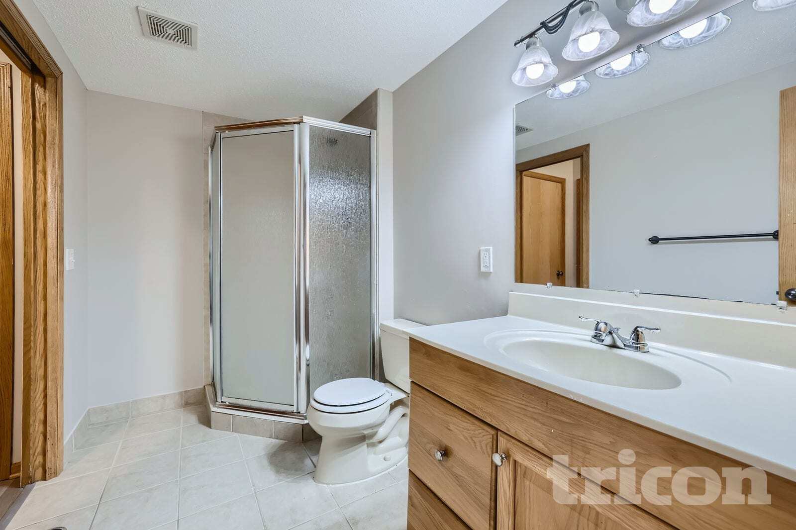 Building Photo - 17475 Glacier Wy
