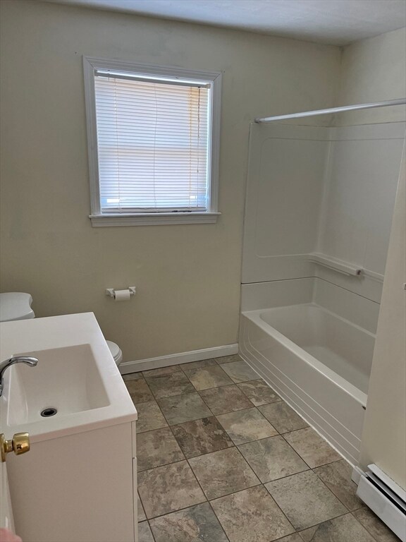 Building Photo - 61 Tecumseh St