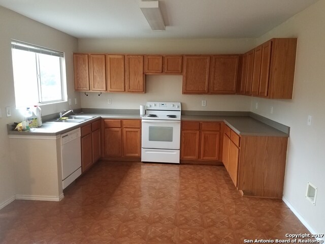 Building Photo - 3926 Wisteria Way