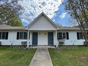 Building Photo - 1442 Riverview Rd