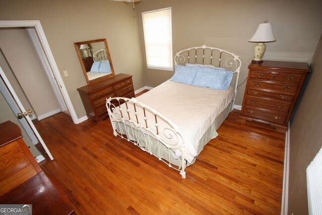 Building Photo - 222 Beechwood Cir