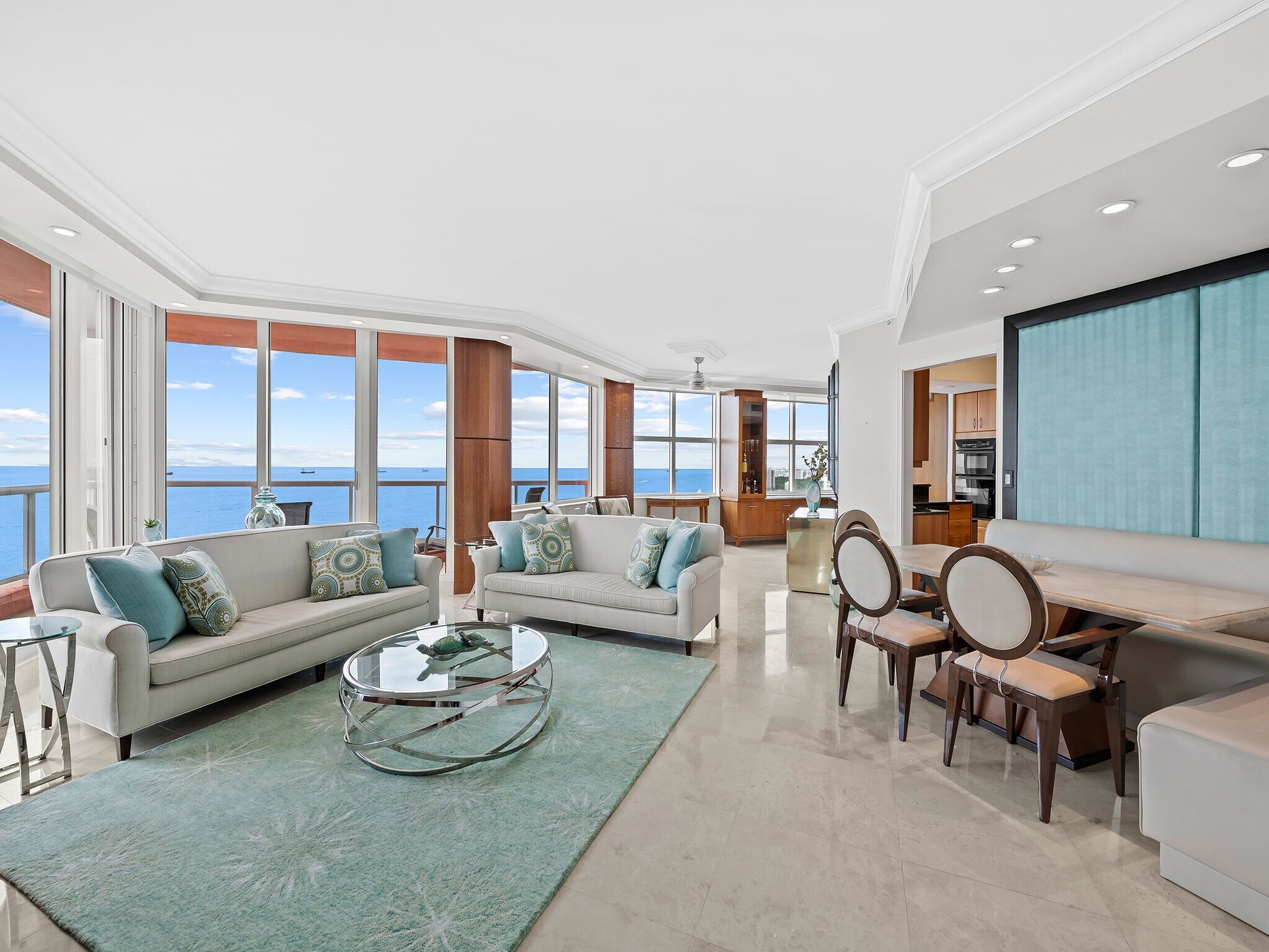 Building Photo - 2110 N Ocean Blvd