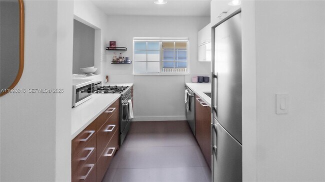 Building Photo - 645 Michigan Ave