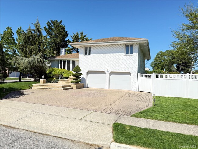 Building Photo - 14 Millpond St