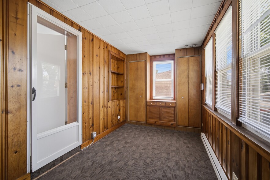 Building Photo - 7314 N Crawford Ave