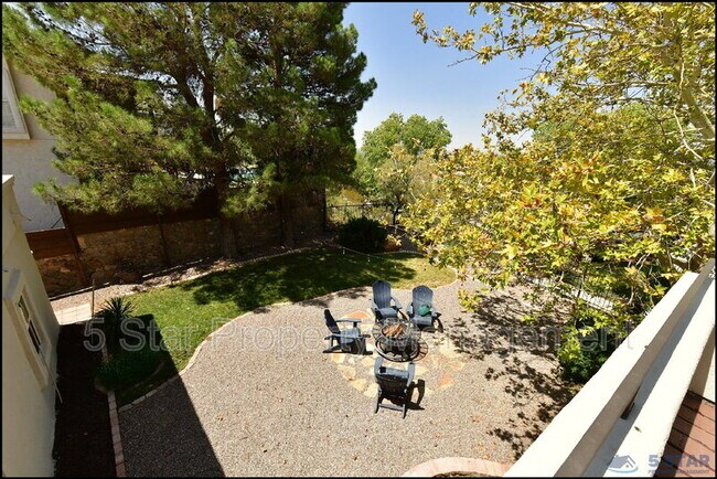 Building Photo - 6598 Eagle Ridge Dr