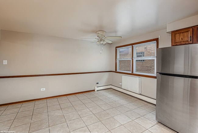 Building Photo - 3619 W 120th St