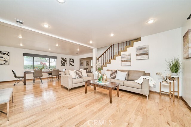 Building Photo - 503 Longden Dr