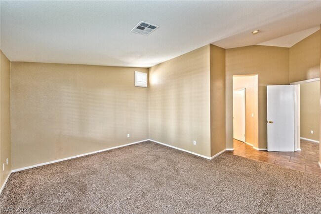 Building Photo - 426 River Glider Ave