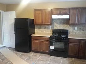 Building Photo - 1609 US-9W