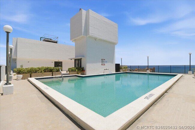 Building Photo - 936 Intracoastal Dr
