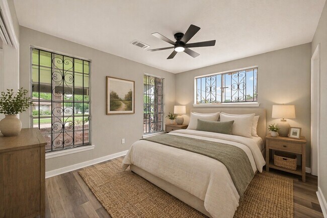 Building Photo - 3703 Tiffany Dr