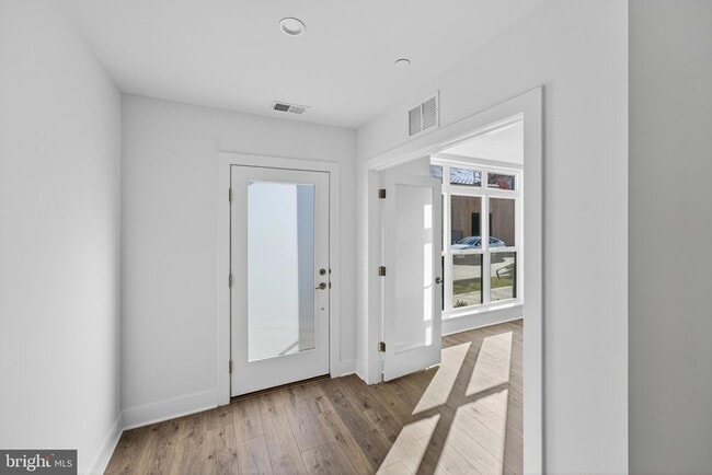 Building Photo - 5506 Topaz Ln