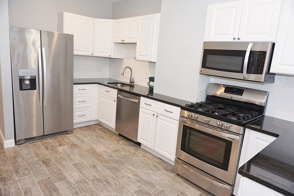 Building Photo - 147 Tremont St