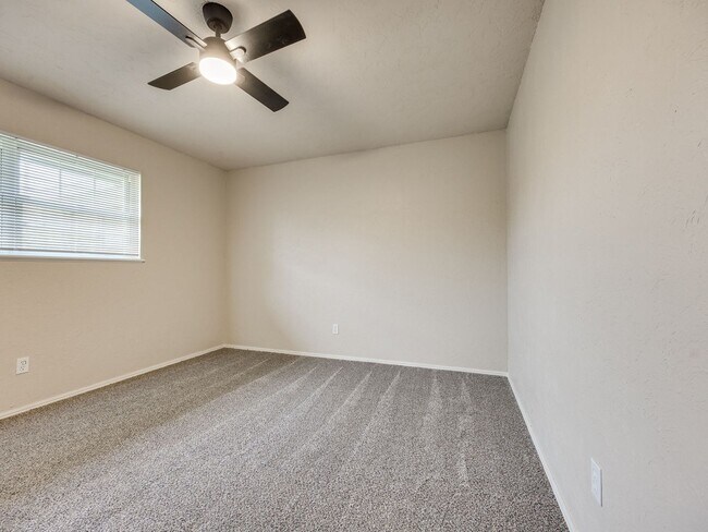 Building Photo - Newly Remodeled 3 Bed Home Near Lake Hefner | Screened Porch + 2 Living Areas