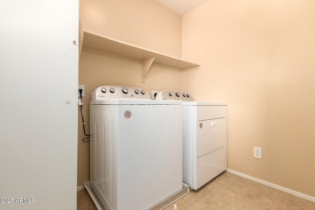 Building Photo - 3215 E Sports Dr