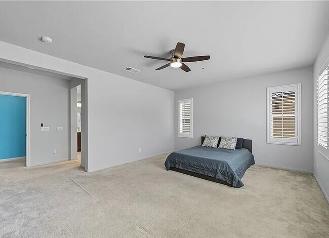 Building Photo - 40580 Sunflower Rd