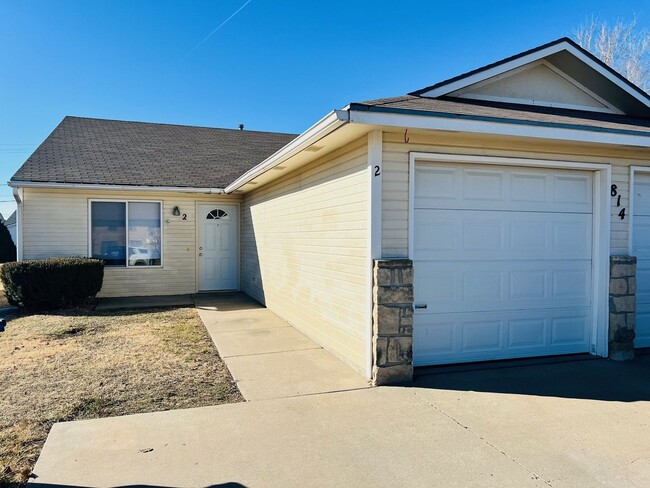 Primary Photo - Spacious Duplex