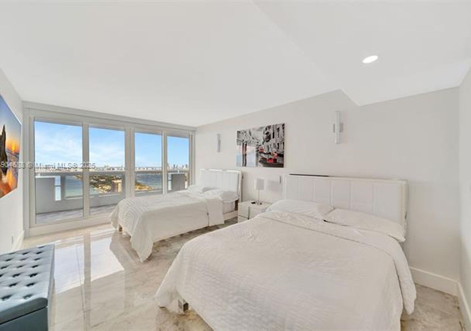 Building Photo - 1717 N Bayshore Dr