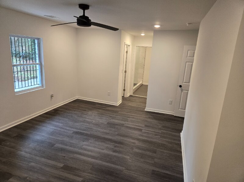 Building Photo - 175 Holly Rd NW