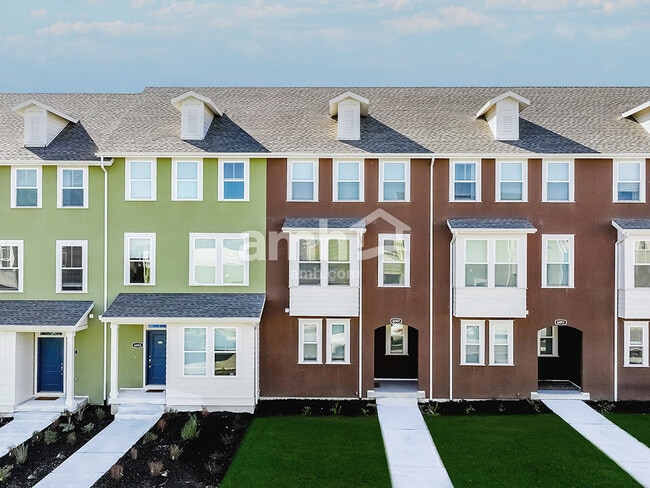 Building Photo - 11092 S Blue Byu Dr