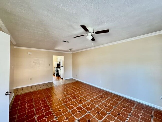 Building Photo - 16806 Castile Ave