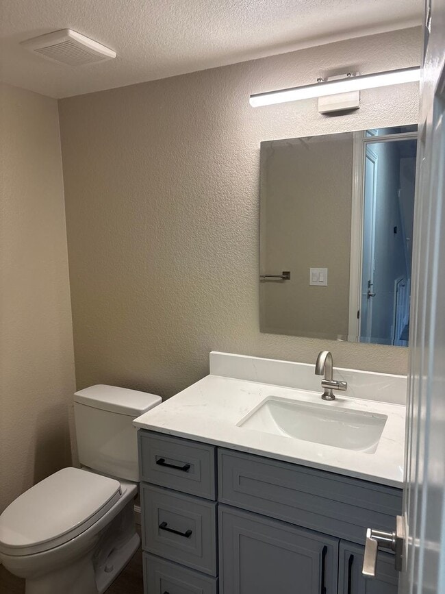 Building Photo - 1810 Carneros Cir