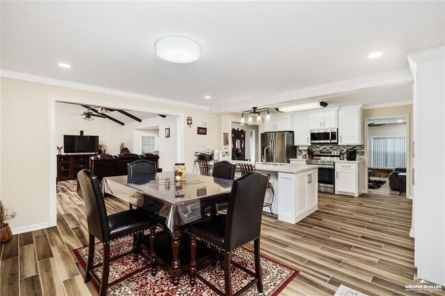 Building Photo - 16 Stacie Ln