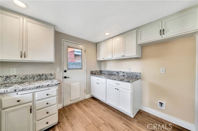 Building Photo - 5851 Pinon Dr