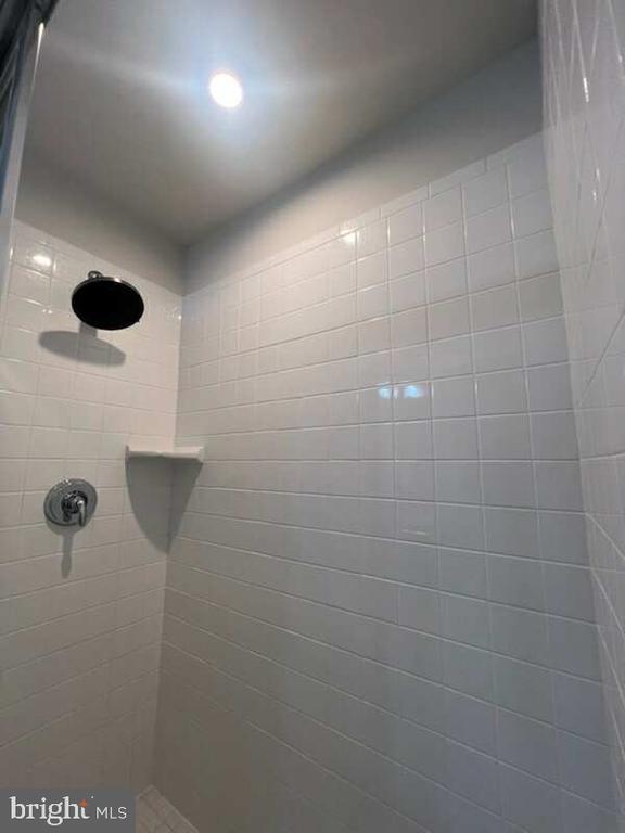 Building Photo - 54 National St