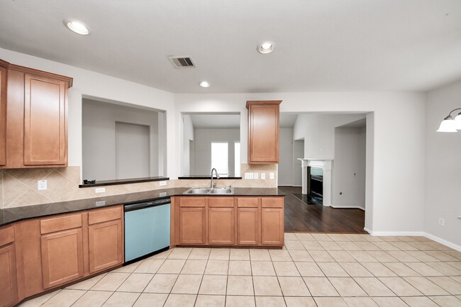 Building Photo - 24523 Red Bluff Tr