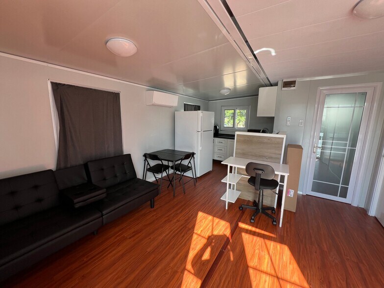 Building Photo - 243 Opio Pl