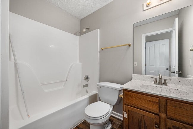 Building Photo - Hamlet Square Townhomes Unit 2410D
