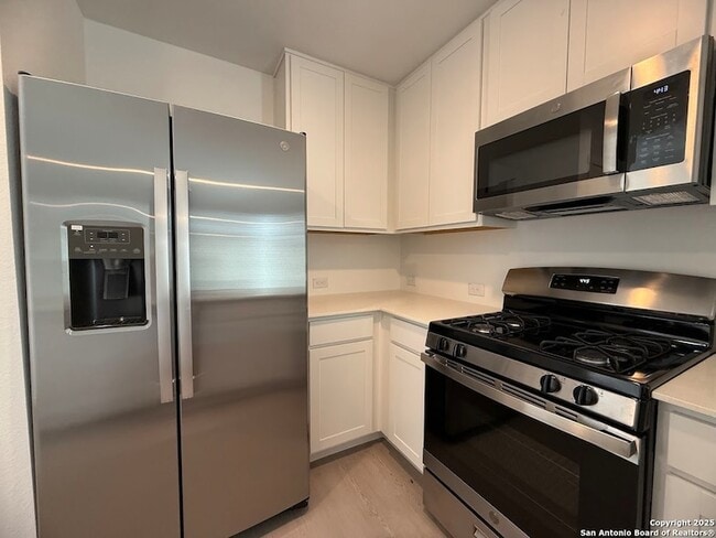 Building Photo - 267 Ottawa Way