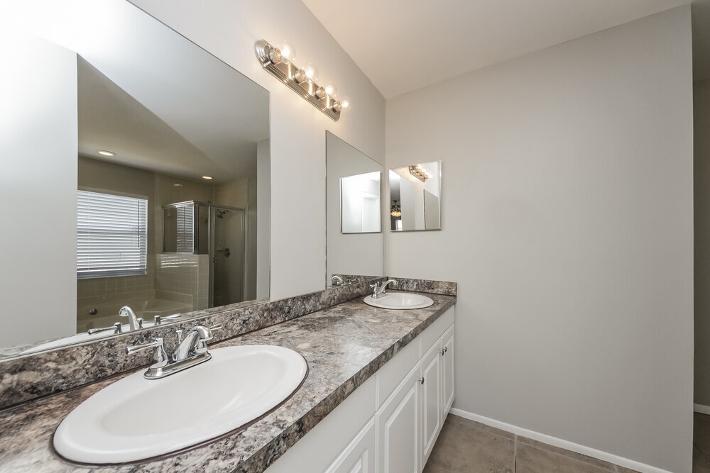 Building Photo - 1015 Elizabeth Ridge Ct