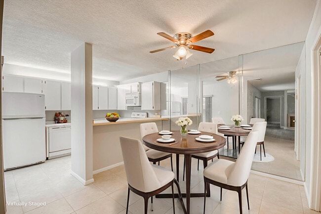 Building Photo - 1221 12th Ln