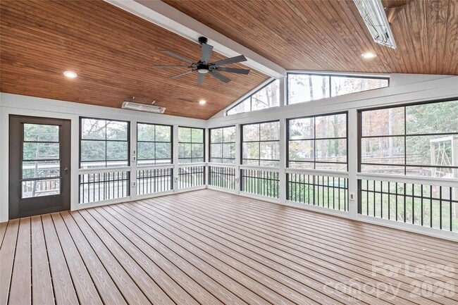Building Photo - 3800 Terrebonne Ct