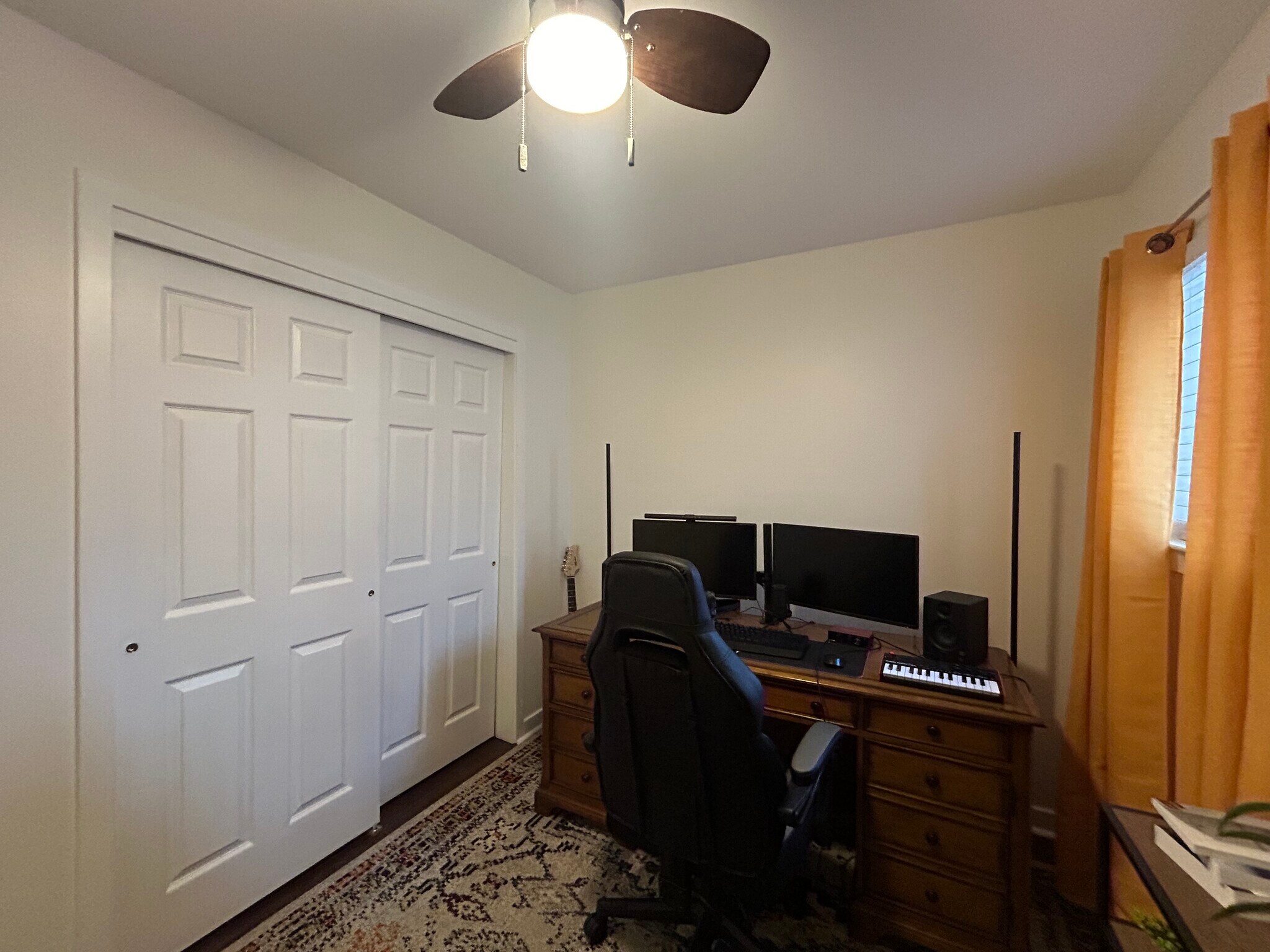 Building Photo - 4003 Eastview Ln