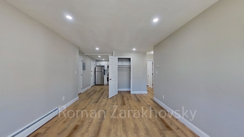 Building Photo - 39 Shepard St