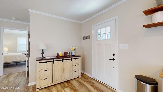 Building Photo - 202 Sheldon Rd